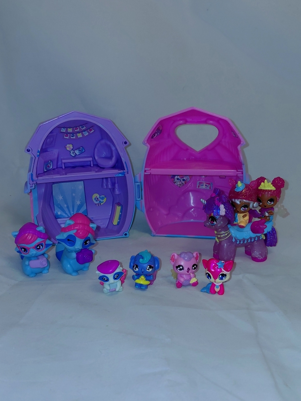 Hatchimals 10 Pieces Included